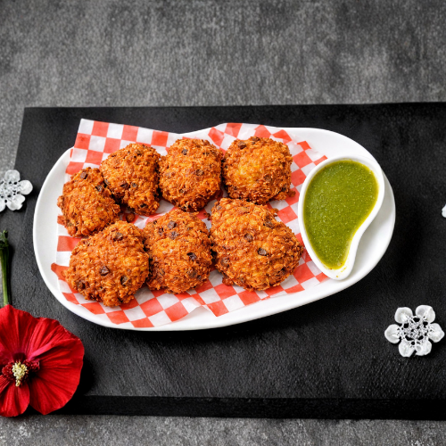 Momo Chowmein - About Page - New Images (3)